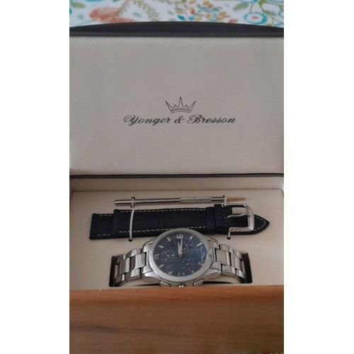 Montre Suisse Yonger Et Bresson Numérotée.