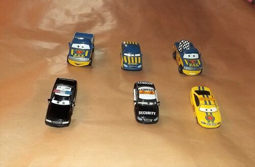 Les Officiels De La Piston Cup ,Cars Disney