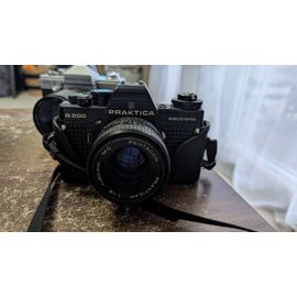 Appareil photo argentique Praktica B200