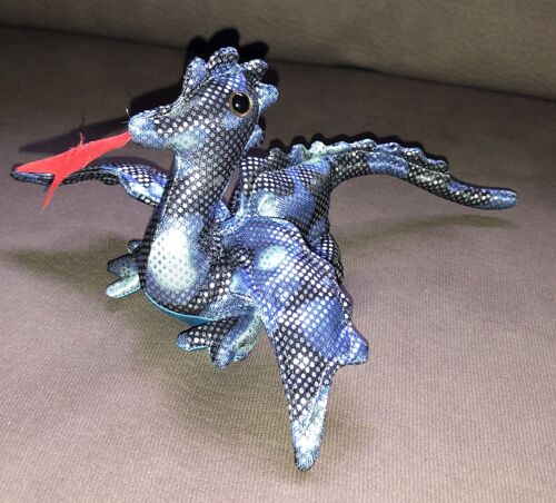 Figurine Dragon De Sable Et Tissu