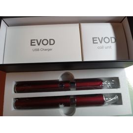 Kit Evod Kangertech - 2 cigarettes électronique - Batterie - Chargeur - Coloris Rouge/grenat