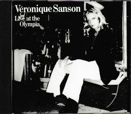 Véronique Sanson Live At The Olympia. 1cd De 23 Titres. (P) 1976 ®Wea Music. © 1991 ®Warner Music France. Edition ®Piano Blanc Made In Germany By ®Wea «1ère Edition Jewel Case» Cd Rare Edition Epuisée