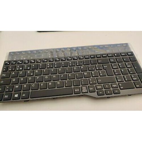 Clavier Fujitsu CP629345-03