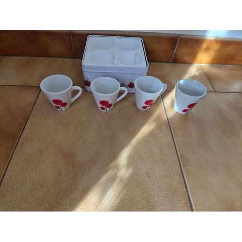 4 Tasses A Café Dans Boite En Metal