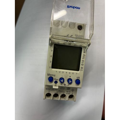 Legrand - Inter horaire digital modulaire programmable