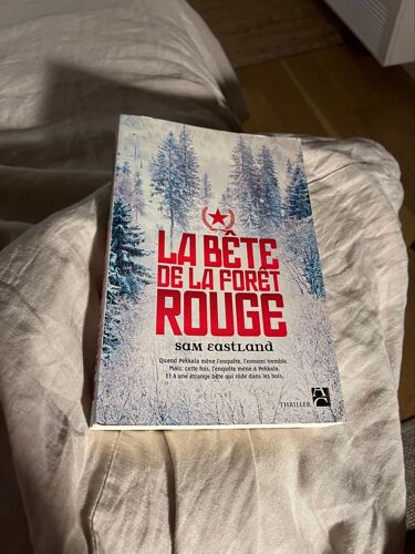 La Bête De La Forêt Rouge