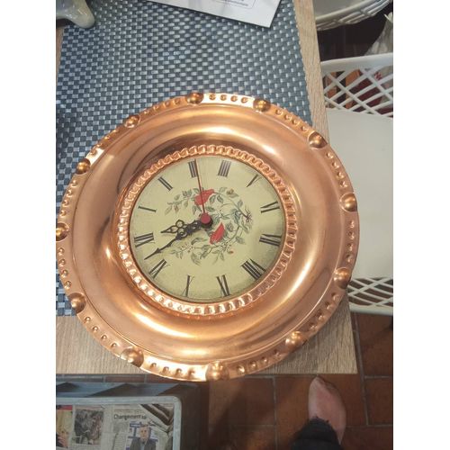Pendule assiette