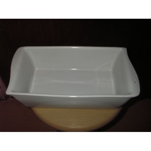 Terrine Rectangulaire En Céramique Blanche Avec Bords Des Extrémités Larges Pour Une Bonne Prise En Main, Longueur Avec Les Hanses 32 Cm, Sans Les Hanses 27 Cm, Largeur Avec Les Bords 16 Cm...