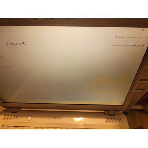 Toshiba M800-11R - 13.3" Intel Core 2 Duo - 2 Ghz - Ram 8 Go - SSD 240 Go