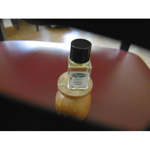 flacon 7ml senteurs de Provence : citron vert Ro811 fiorane