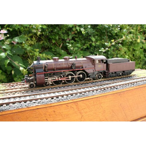 Locomotive À Vapeur N° 5920 Couleur Chocolat De Type 231 + Son Tender À Charbon À 4 Essieux De La Marque Marklin Hamo (2 Rails) En Mode Analogique, À L'Échelle Ho-Marklin