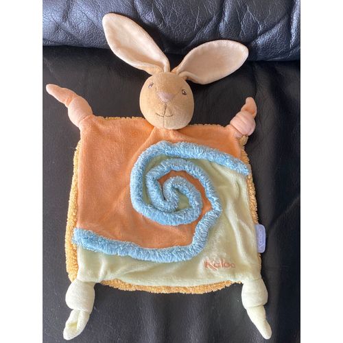 DOUDOU LAPIN PLAT KALOO LOLLIES ORANGE ET VERT SPIRALE BLEU 30CM