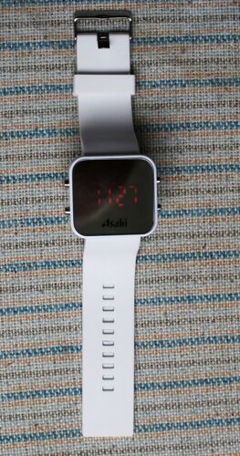 Montre Asahi Boitier 45 X 40 Blanche