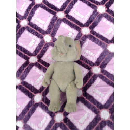 jouet figurine éléphant des petits malins