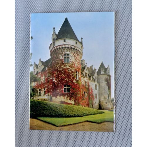 Carte Postale Cpa Josephine Baker. Château Des Milandes. Xvè Siècle. Façade Nord. Ancienne Demeure De Joséphine Baker. Château De Dordogne. Nouvelle-Aquitaine. France