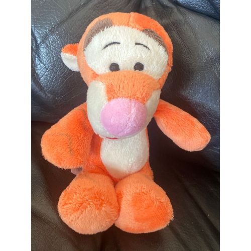 peluche doudou Tigrou 20 cm Disney nicotoy disney mickey