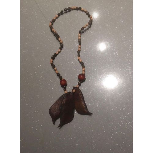 Collier En Graines
