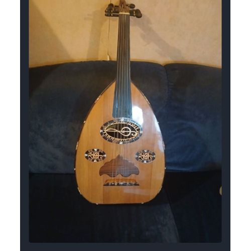 Guitare Lutte Orientale