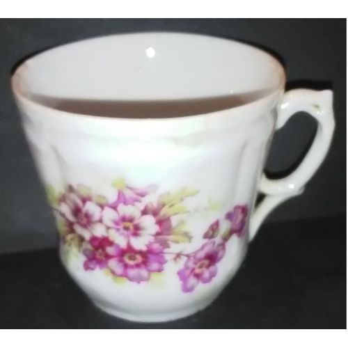 Tasse A Café - En Porcelaine - Décor " Violettes "