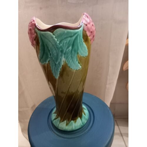 Vase vintage en barbotine