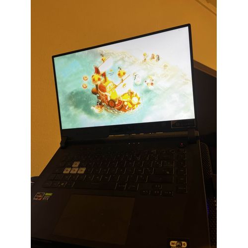 Asus STRIX-G15-G513RW-HQ175W - 15.6" AMD Ryzen 7 6800H - 4.7 GHz - Ram 16 Go - SSD 512 Go