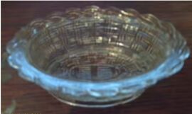 Bibelot - Bonbonnière - Poule Ancienne - Le Nid - En Verre