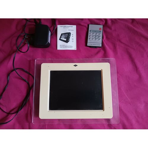 cadre photo numérique blanc