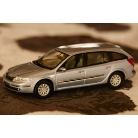 Renault Laguna Ii Estate Privilège - Universal Hobbies 1:43-Universal Hobbies