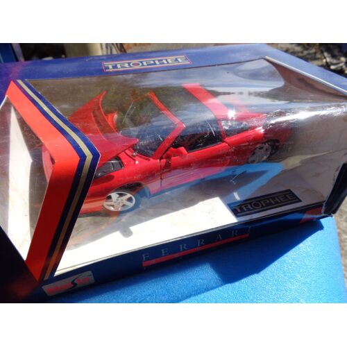 Maisto 804 - Ferrari 348 Ts 1990 Rouge 1:18 -Maisto