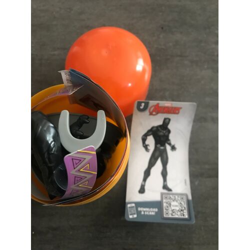 Figurine N°3 Black Panther - La Panthère Noire - T'challa - Marvel Avengers - Maxi Kinder Surprise - 2022