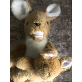 Peluche doudou - Maman kangourou et son petit - marque tender toys - 40 cm de hauteur environ 