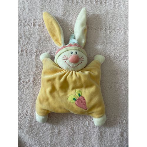 Doudou lapin kiabi grelot carotte brodé