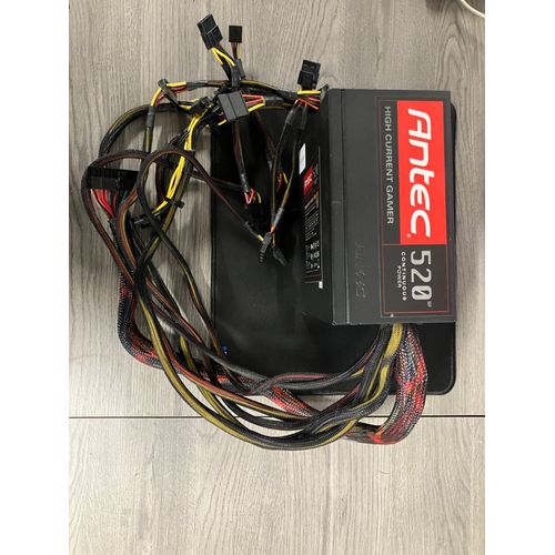 Alimentation PC ANTEC de 520W - 80 Plus Bronze - Model HCG 520 - 24 broches x1 - SATA x6 - Molex x6 - Proc x1 - PCIE 6/8 broches x2  D'OCCASION