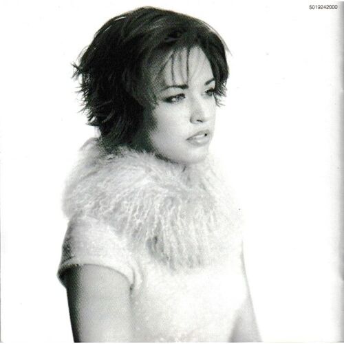 Natasha St-Pier A Chacun Son Histoire 1cd 12 Titres Style: Pop-Rock Chanson Vocal Ballad & Synth-Pop Soft-Rock (P) 2001 ®Adt Continental B.V. ©®Columbia ®Sony Music Entertainment Made By ®Dadc Austria