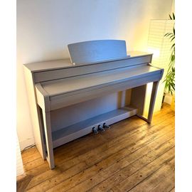 Piano Numérique Yamaha Clavinova Clp-745, En Parfait État 