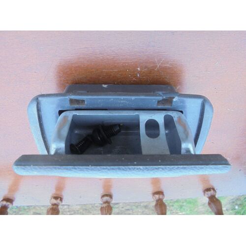 Cendrier Pour Peugeot 305
