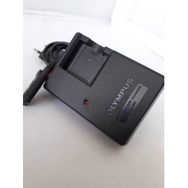 VRAI CGARGEUR OLYMPUS LI-40C officiel