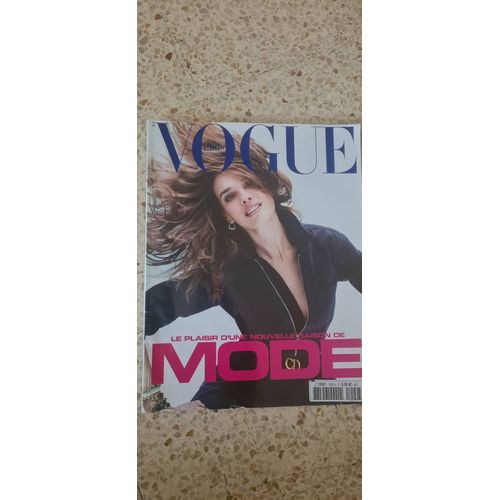 Magazine Vogue. N 1009. Août 2020.