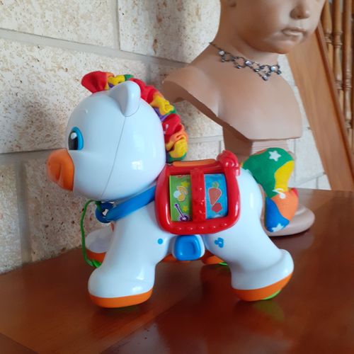 Poney musical à tirer * Baby Clementoni