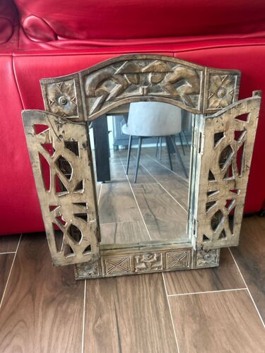 Miroir mural artisanal avec volets sculptés - Style ethnique africain