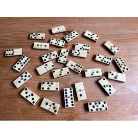 Ancien Jeu De Dominos En Bois Avec Dessins Peints Loufoques - Occasion, Vintage