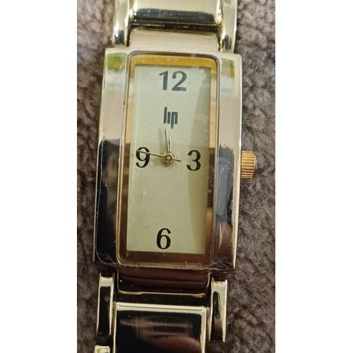Montre Bracelet Lip Femme À Quartz Rectangulaire