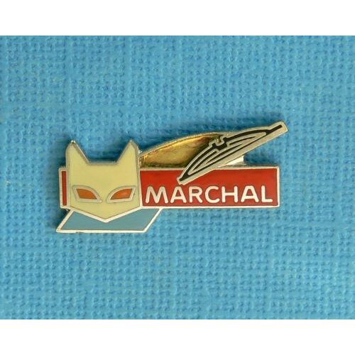 16992 // 1 Pin's : Marchal Équipementier Automobile / Balais D'essuie-Glaces / Plaquettes De Freins / Bougies / Ect..