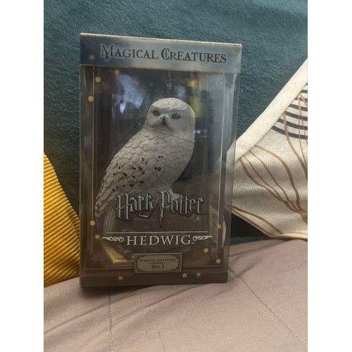 Figurine Hedwige Magical Creatures Noble Collection