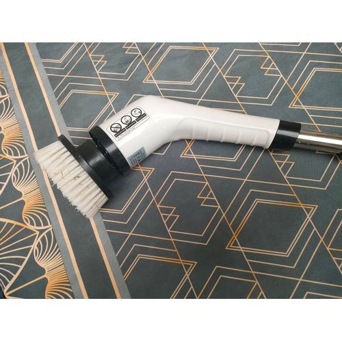 Brosse de nettoyage batterie