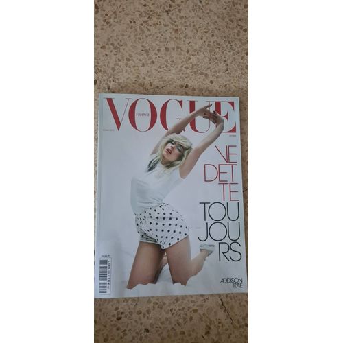 Magazine Vogue France. N 1055. Mars 2025. Addidon Rae.