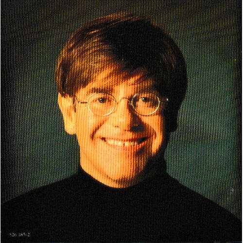 Elton John Made In England. 1 Cd De 11 Titres. Style: Vocal Synth-Pop Pop Electro-Pop & Pop-Rock Ballad (P) 1995 ®William A Bong Ltd © ®Rocket ®Mercury Records Ltd Made In France By ®Pmdc «Jewel Case»