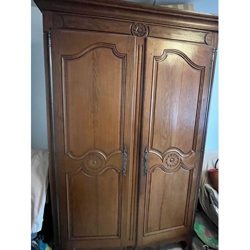 Vend Armoire Normande En Chêne Massif. Cause Demenagement