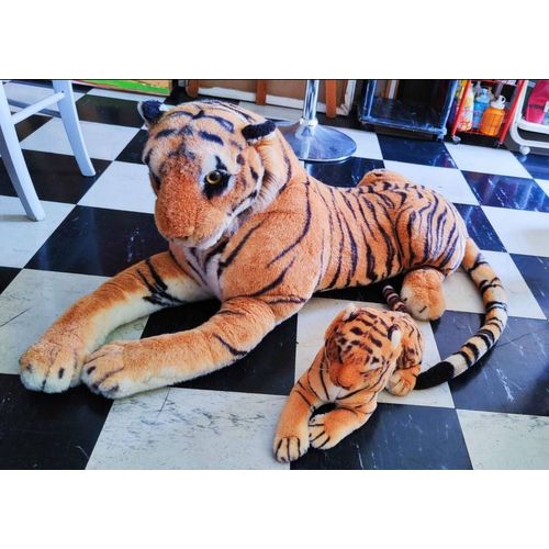 Lot De Deux Peluches Tigre.
