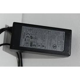 chargeur hyundai model SAD04212-UV